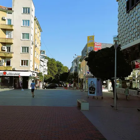 оазис 2 във Warna